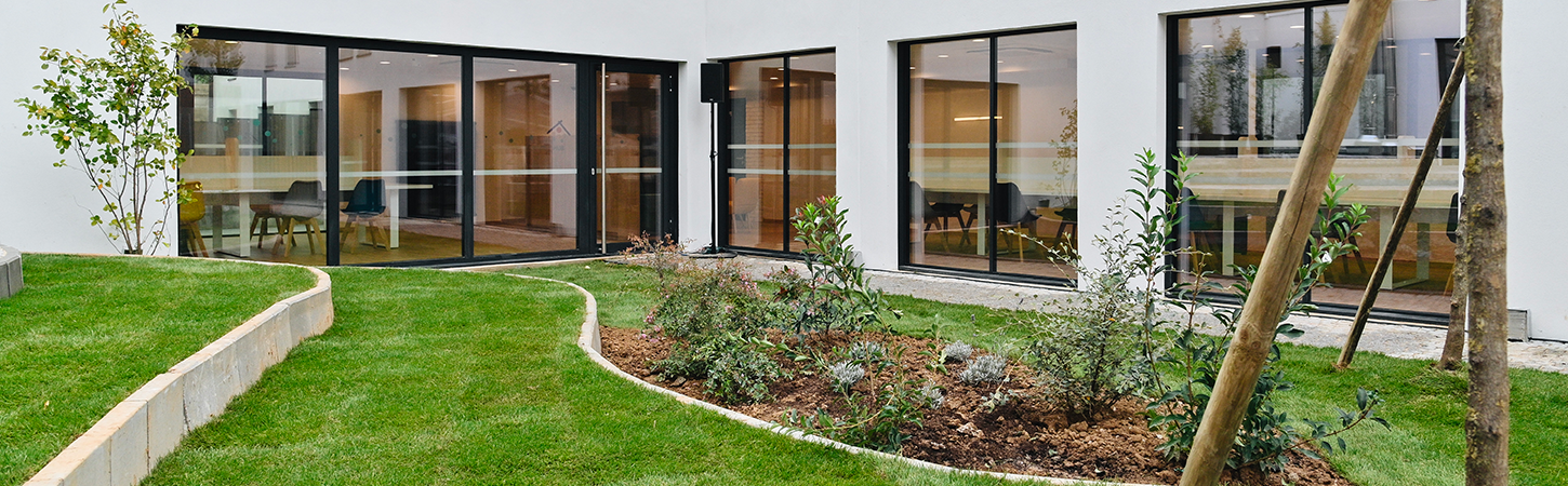 green spaces in student residence Housing By Dauphiné in Saint-Ouen near Paris